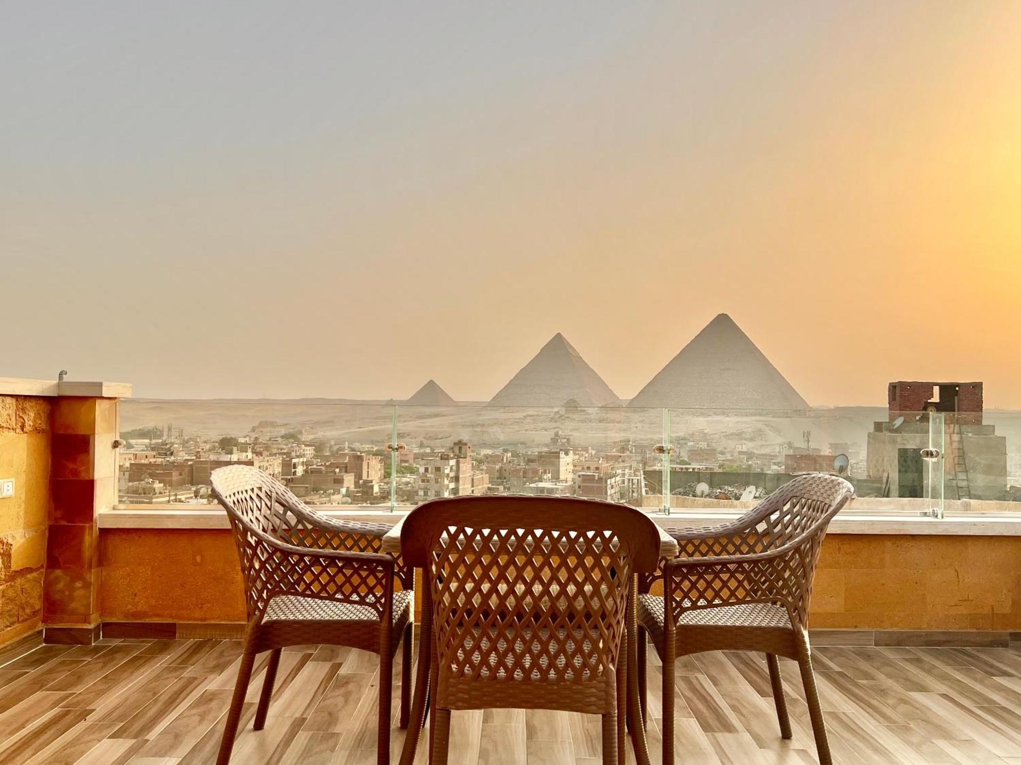 Celia Pyramids View Inn Nazlet el-Sîsi Esterno foto